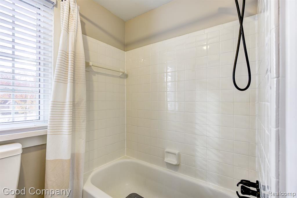 40038 Eagle Drive, Sterling Heights, MI 48310 — Photo 42