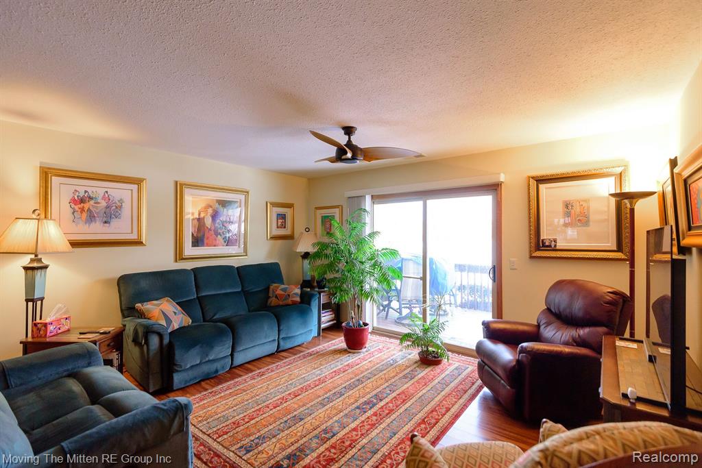 45912 PURPLE SAGE, Belleville, MI 48111 — Photo 5