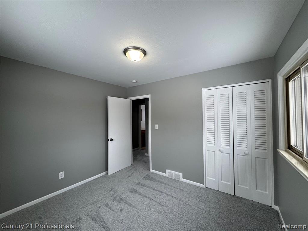 6327 Merriman Road, Garden City, MI — Photo 17