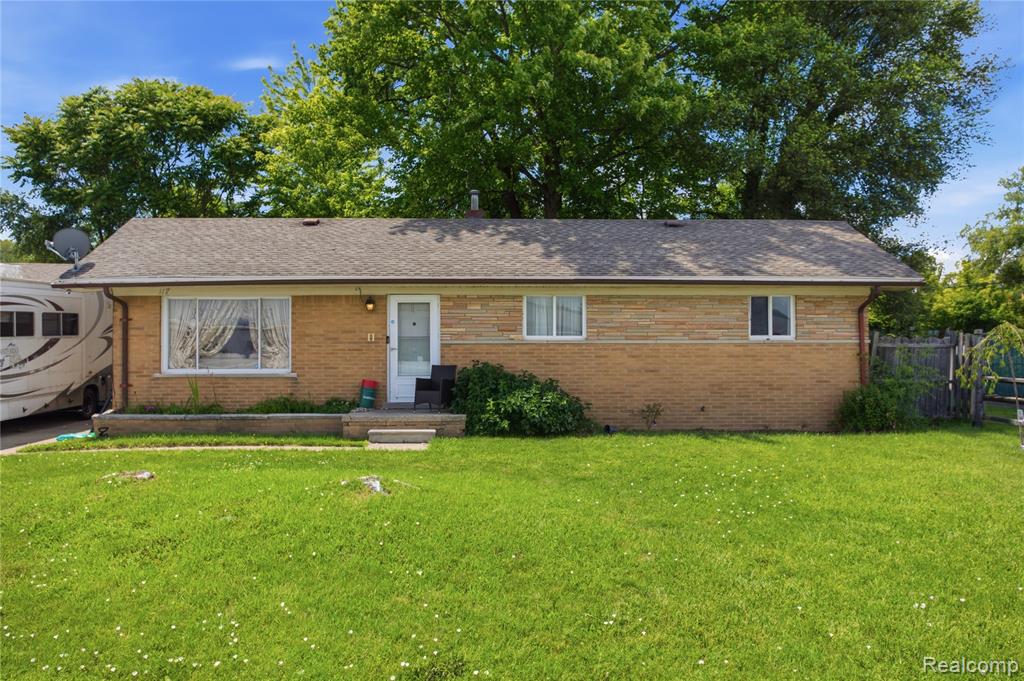 117 N Groesbeck Highway, Mount Clemens, MI 48043 — Photo 4