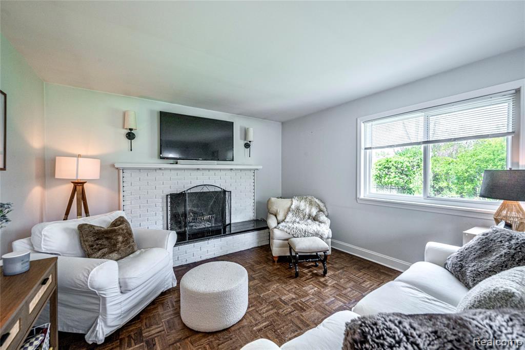 16956 Lauderdale Avenue, Beverly Hills, MI 48025 — Photo 13