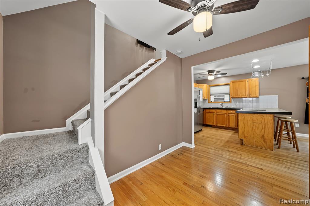 576 Brooks Avenue, Pontiac, MI 48340 — Photo 13