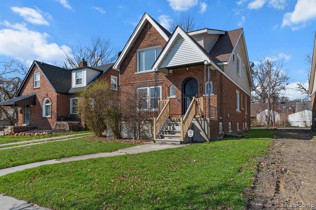 5033 GRAYTON Street, Detroit, MI 48224 — Photo 2