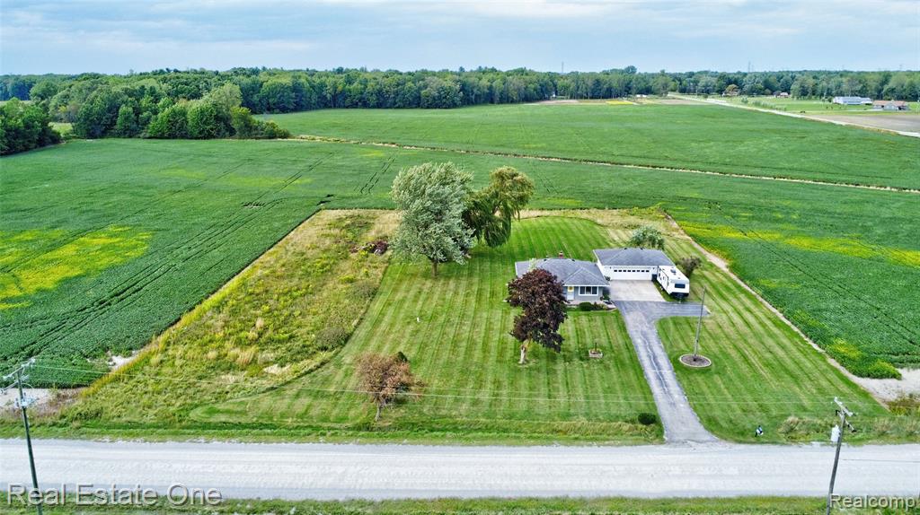 9772 Crawford Road, Columbus, MI — Photo 4