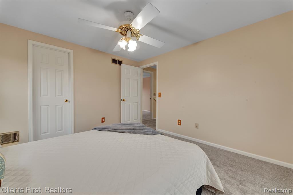 46657 GUNNERY Drive, Canton, MI 48187 — Photo 26