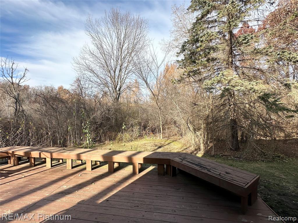 470 Woodstone Road, 33, Waterford, MI 48327 — Photo 22