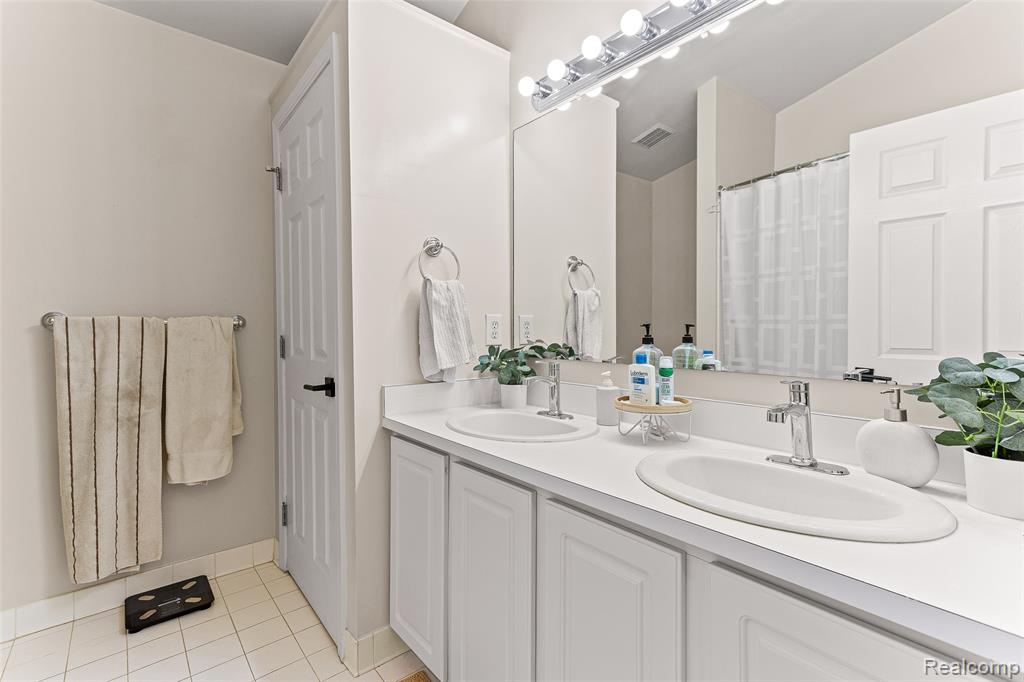 1484 Chapleau Drive, Ann Arbor, MI 48103 — Photo 26