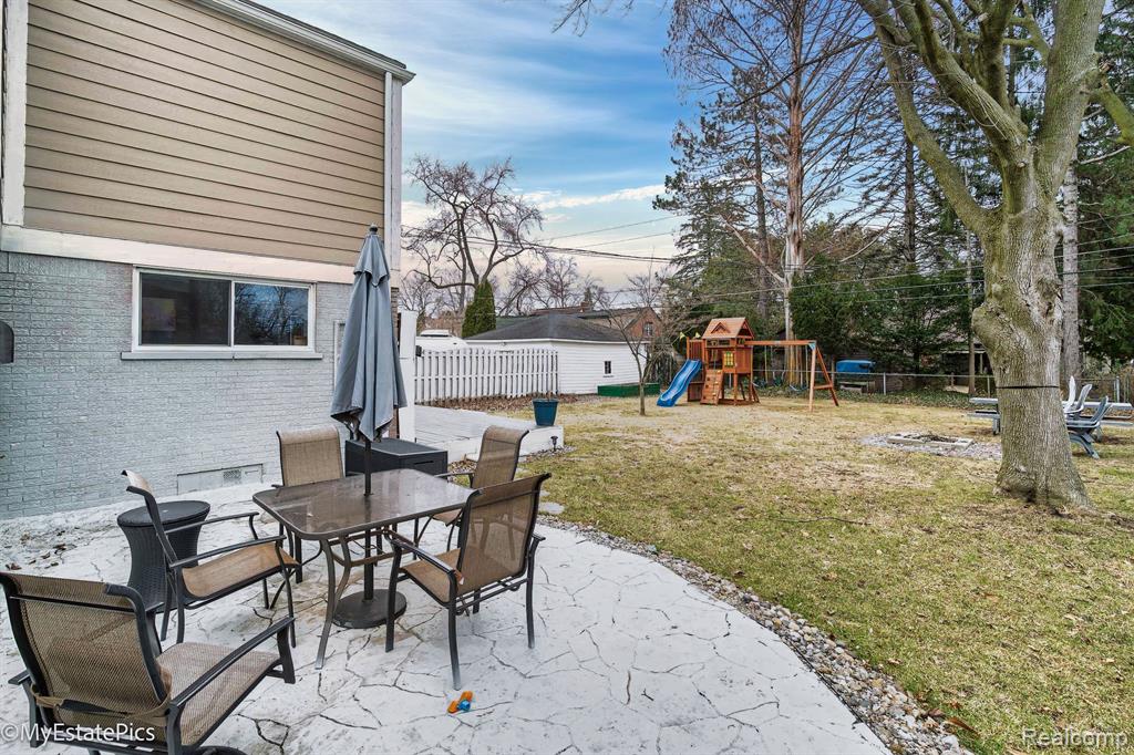 9912 AUBURNDALE Street, Livonia, MI 48150 — Photo 31