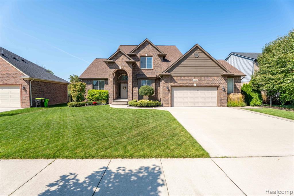 50093 Oakbrooke Drive, New Baltimore, MI 48047 — Photo 2