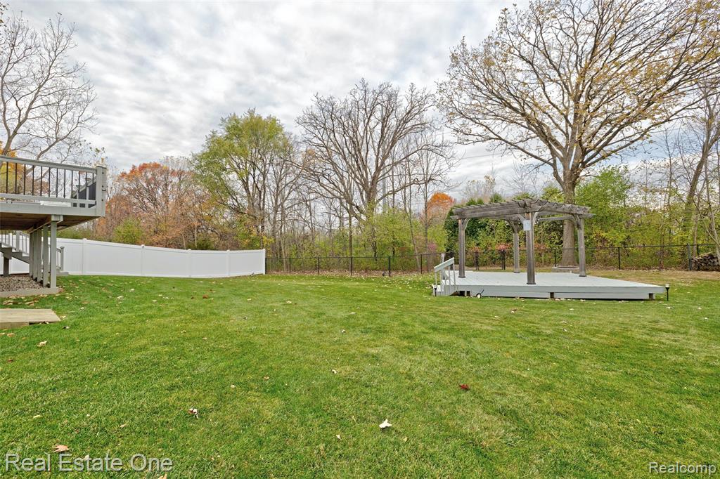 4316 Pebble Creek Boulevard, Grand Blanc, MI 48439 — Photo 50
