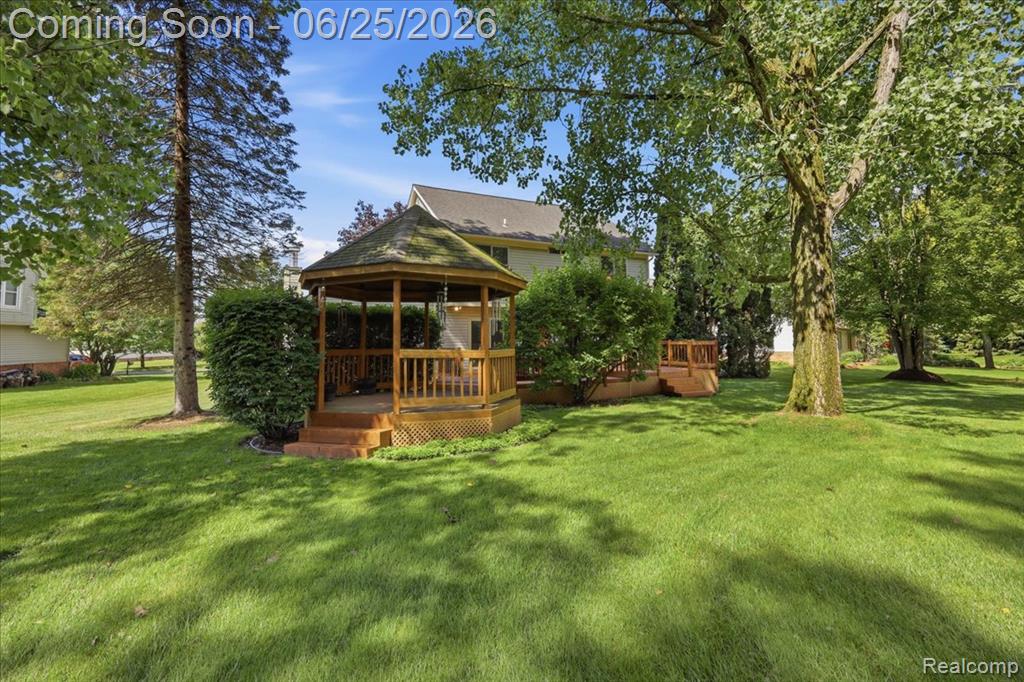 5762 Garnet Circle, Clarkston, MI 48348 — Photo 45