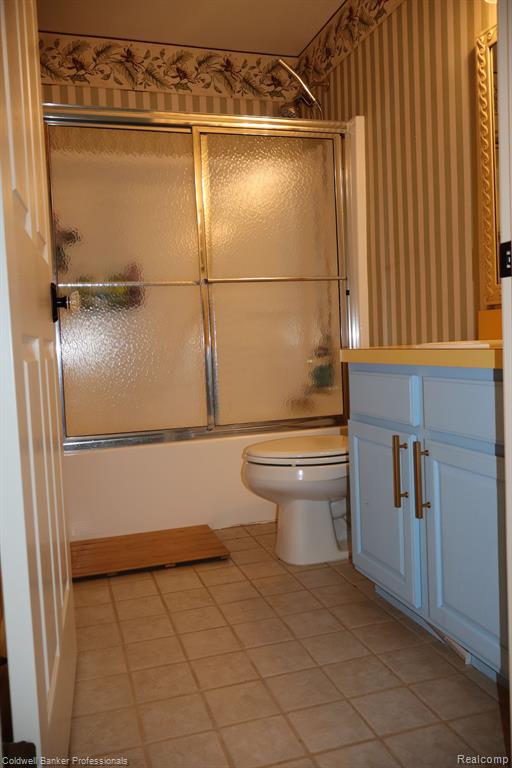 6462 Club Court E, 14, Holly, MI 48442 — Photo 29