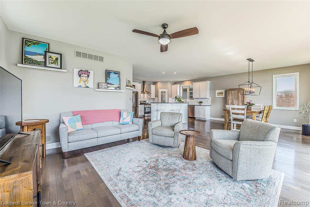 11634 Island Court, Hartland, MI 48353 — Photo 26
