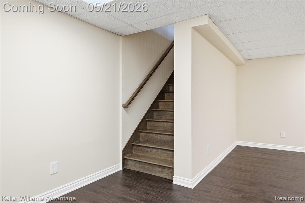 37125 White Tail Court, Farmington, MI 48335 — Photo 40