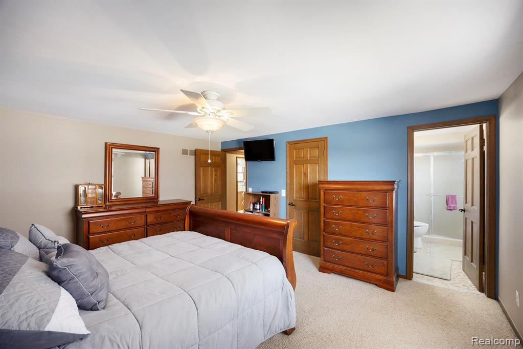 779 MEDINAH Drive, Rochester Hills, MI 48309 — Photo 30