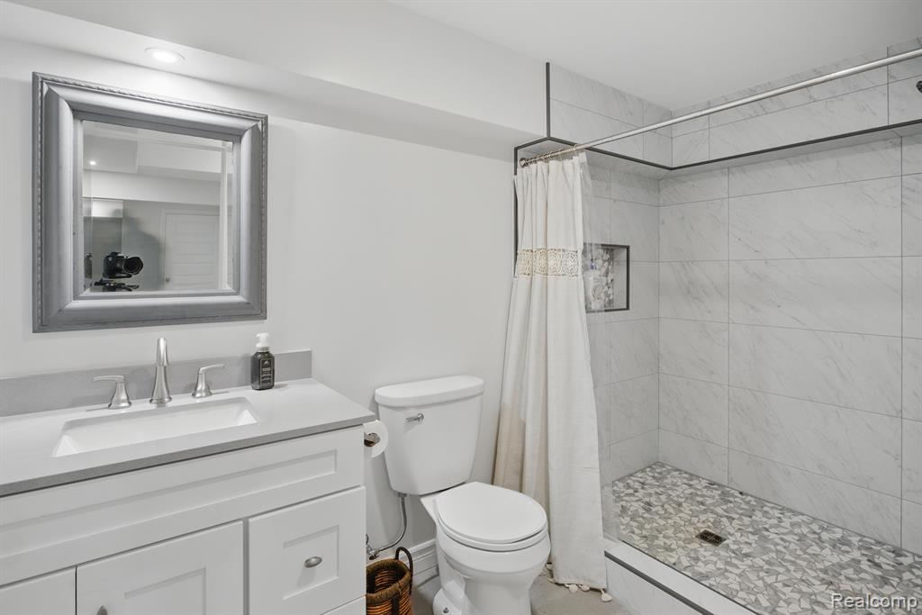 619 N WATKINS, Perry, MI 48872 — Photo 31