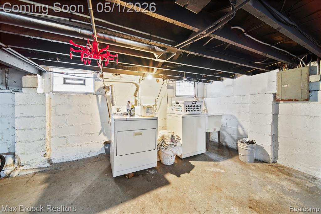 595 E Drayton Street, Ferndale, MI 48220 — Photo 17