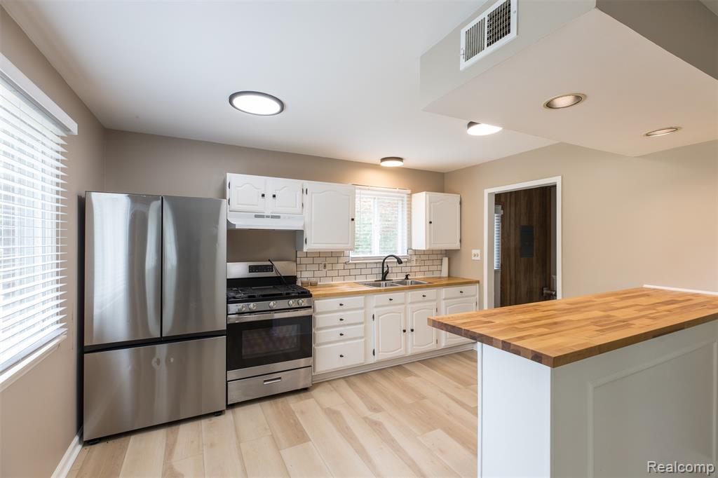 6580 Troy Street, Taylor, MI 48180 — Photo 18