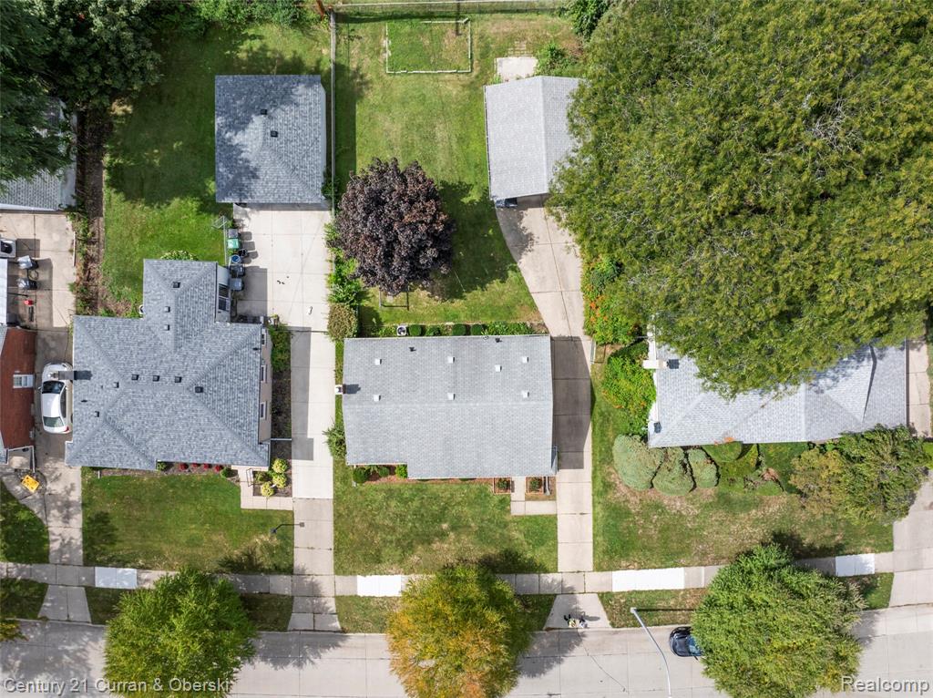 9235 Texas Street, Livonia, MI 48150 — Photo 6