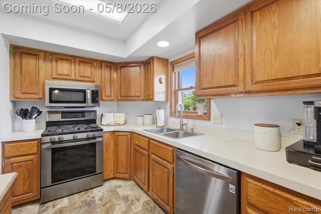 9514 Aspen View Drive, Grand Blanc, MI 48439 — Photo 18