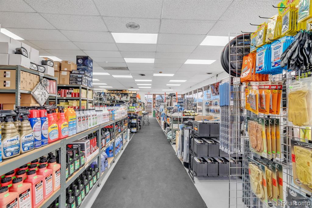 1475 S Newburgh Road, Westland, MI, 48186