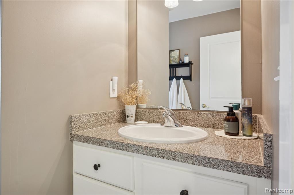 7050 Dibrova Drive, Brighton, MI 48116 — Photo 26