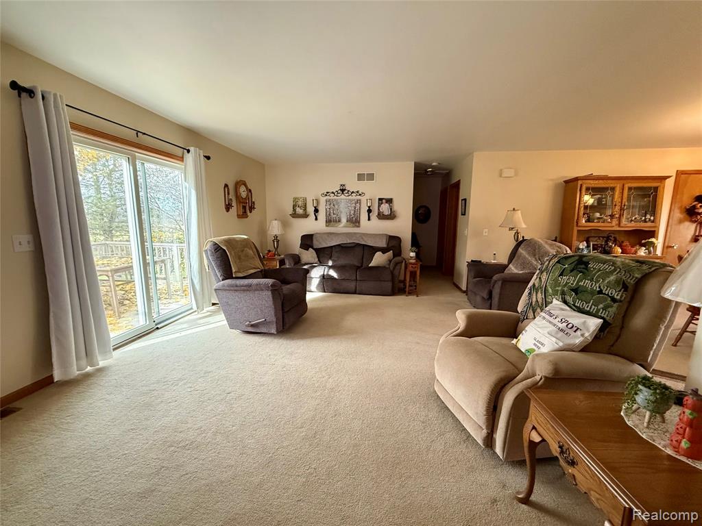 10415 N Genesee Road, Mount Morris, MI 48458 — Photo 10