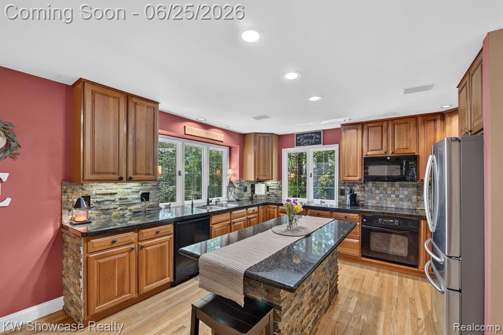 11073 Sandy Creek Drive, South Lyon, MI 48178 — Photo 17
