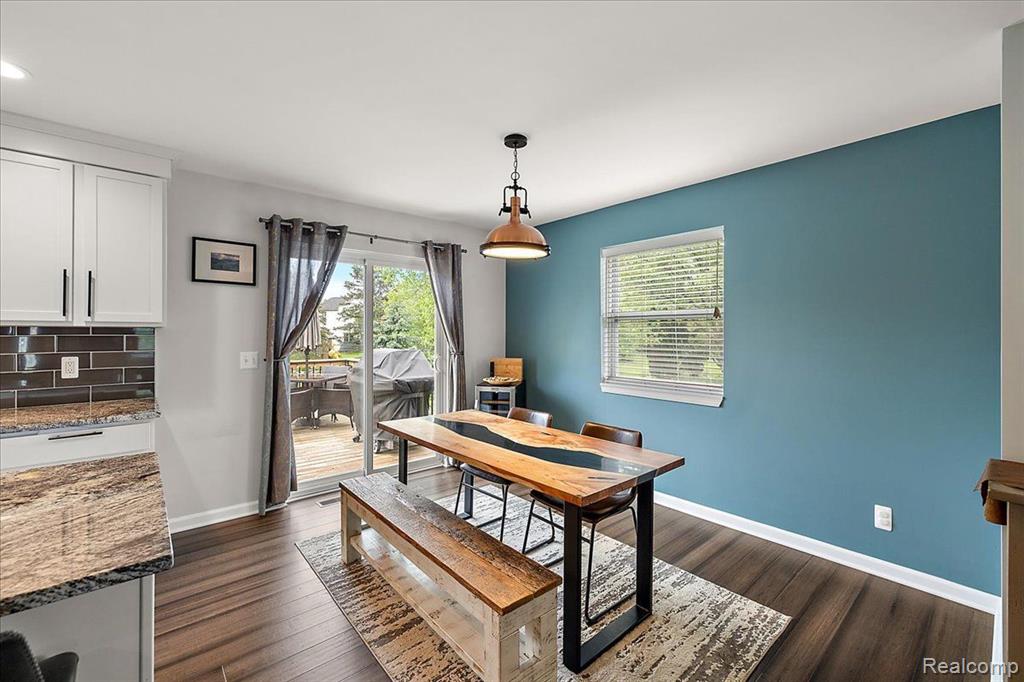 7611 Peninsula, Waterford, MI 48327 — Photo 10