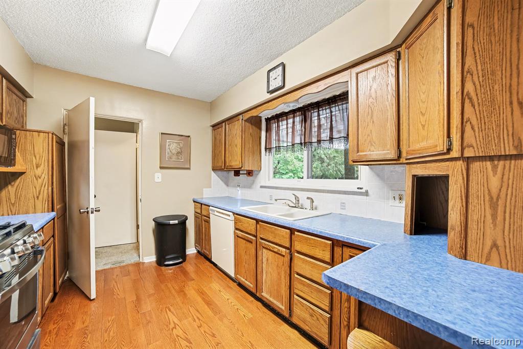 705 Handy Drive, Bay City, MI 48706 — Photo 5