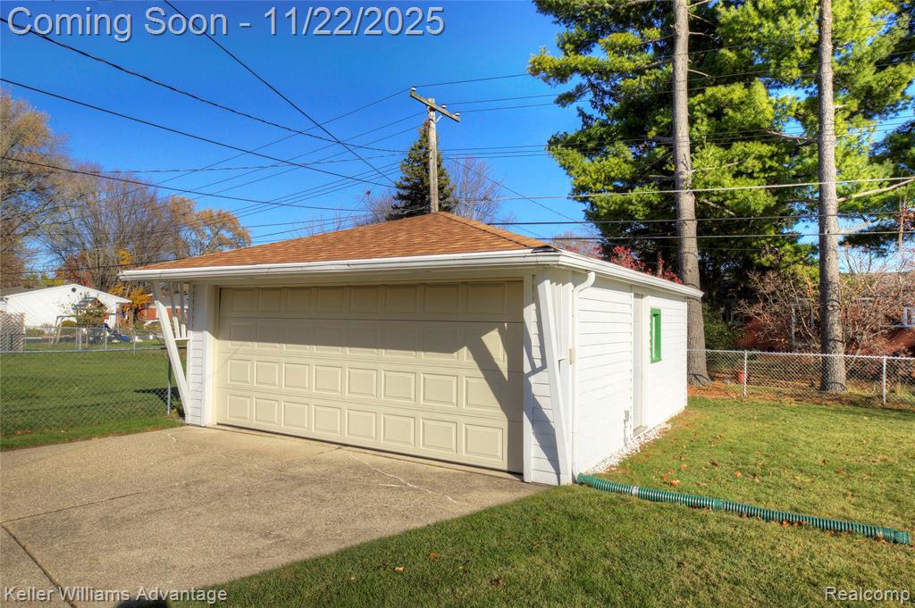 9338 Colorado Street, Livonia, MI 48150 — Photo 39