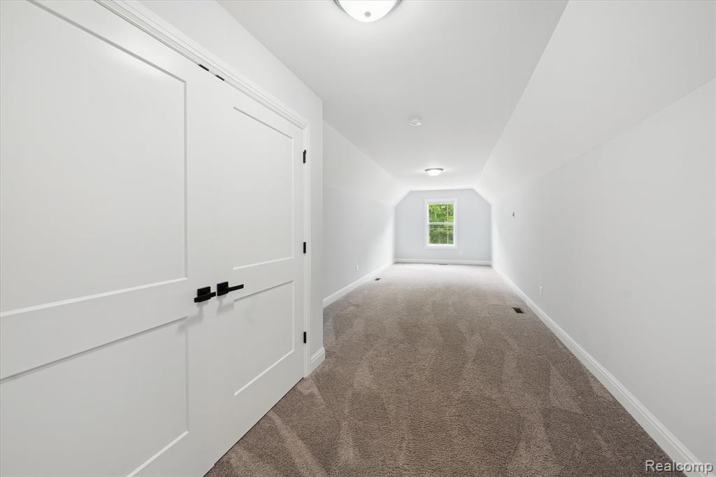 595 BRIGHTON LAKE RD, Brighton, MI 48116 — Photo 34