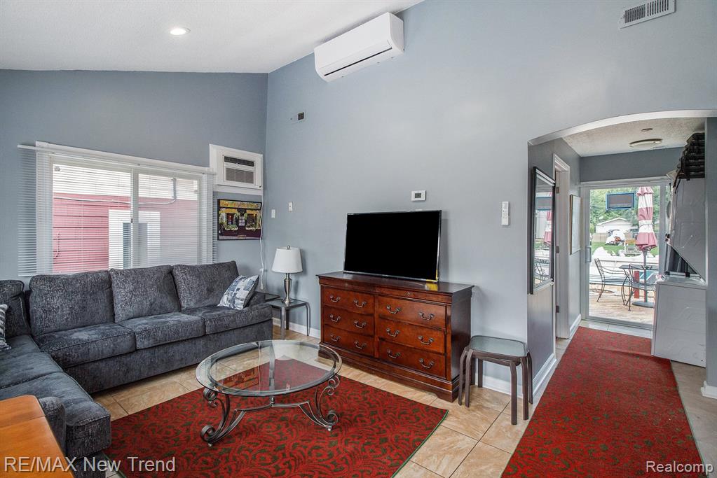 4766 Linwood, West Bloomfield, MI 48324 — Photo 15
