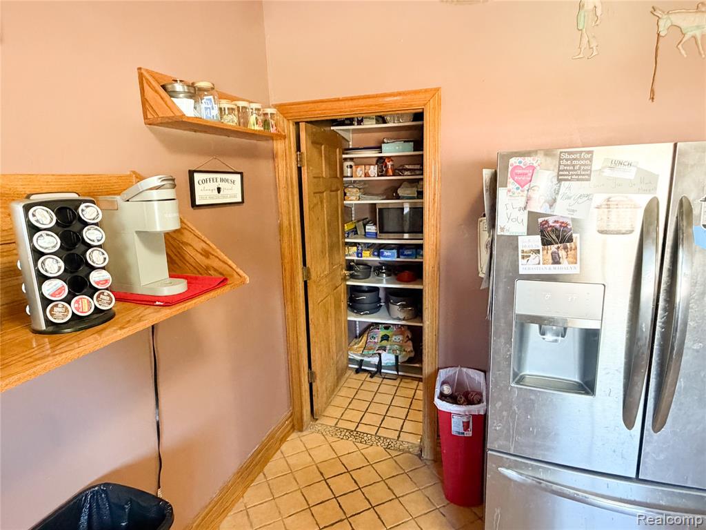 703 Saint John Street, Wyandotte, MI 48192 — Photo 36