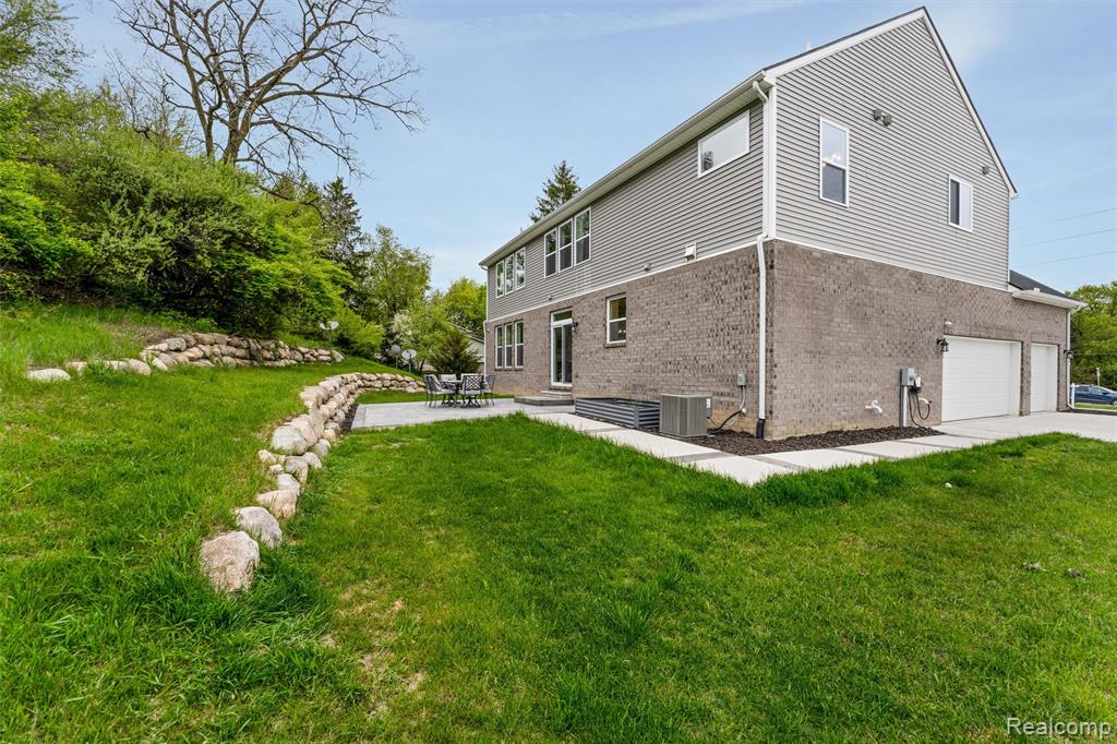 908 S Livernois Road, Rochester Hills, MI 48307 — Photo 46