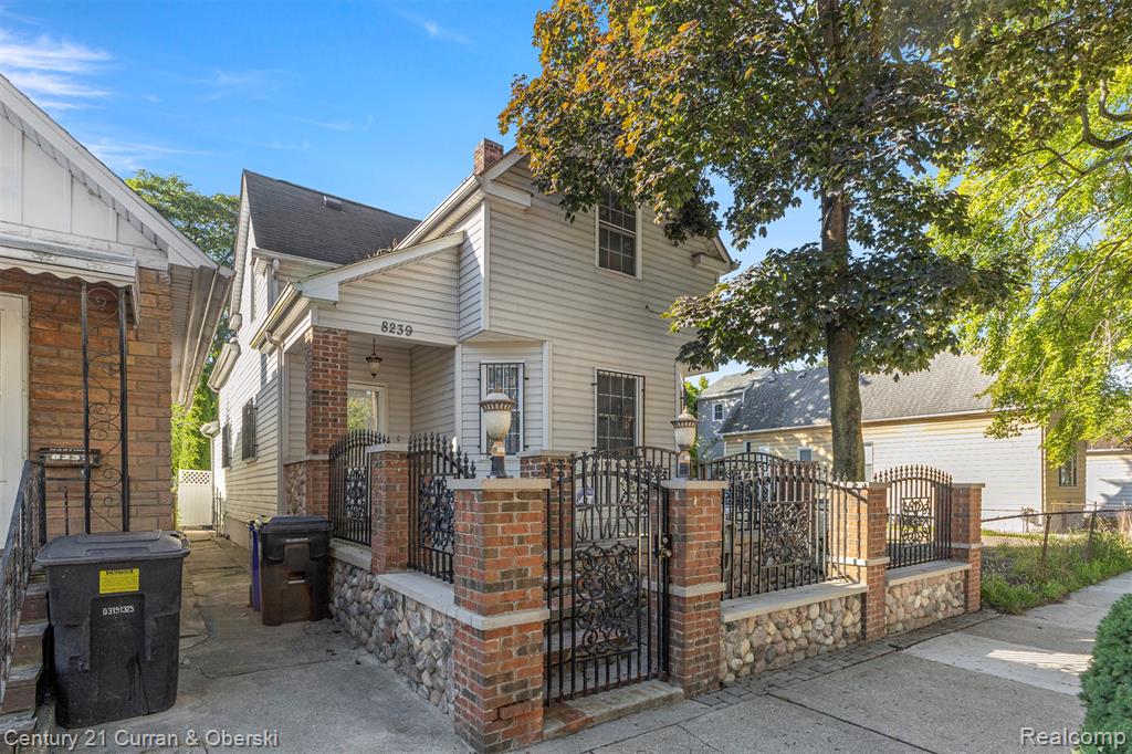 8239 Lafayette Boulevard, Detroit, MI 48209 — Photo 2