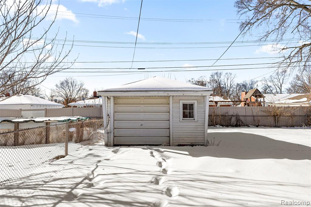 9327 Columbia, Redford, MI 48239 — Photo 39
