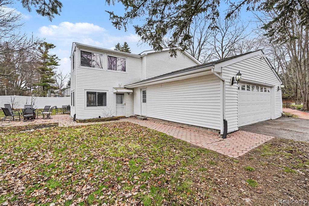 1784 Byron Road, Howell, MI 48855 — Photo 30