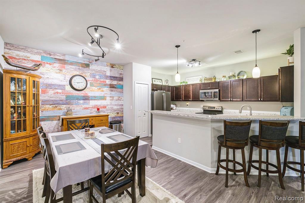 9904 RIDGE RUN Street, Howell, MI 48855 — Photo 5