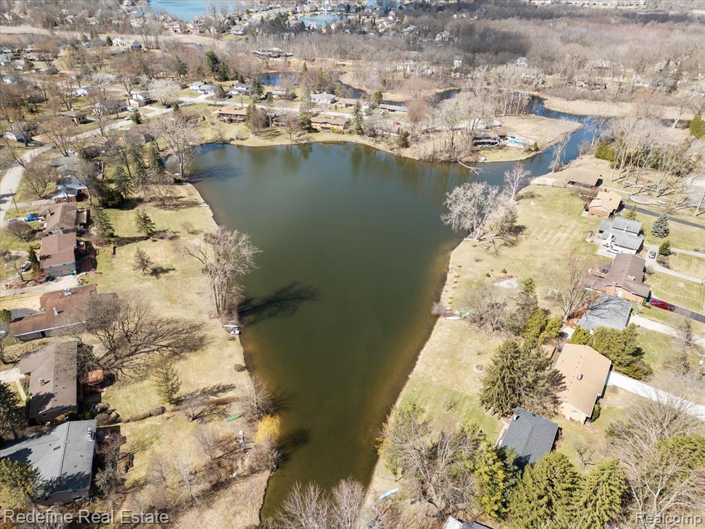 8272 W Huron Court, White Lake, MI — Photo 44