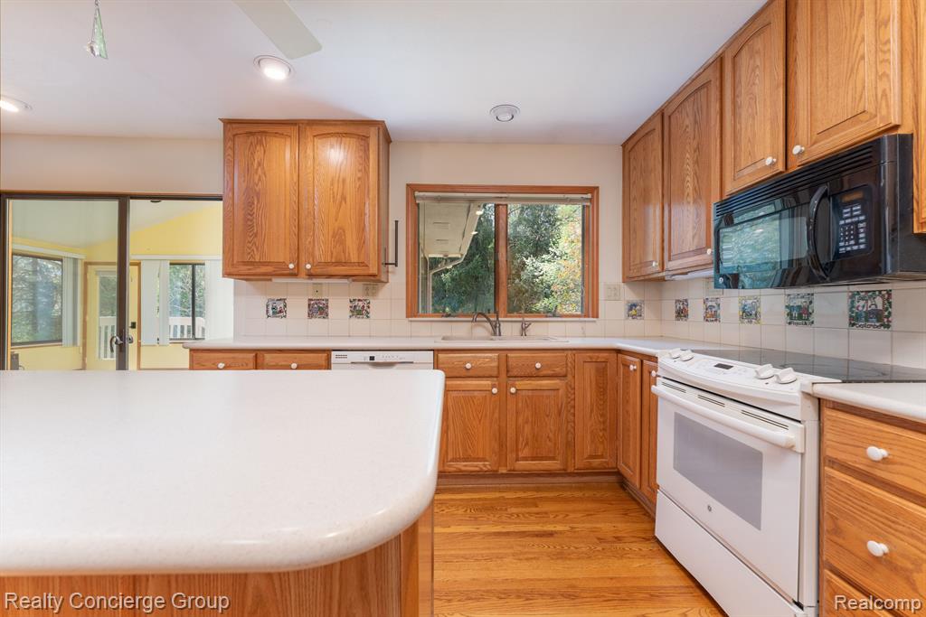 5412 PRAIRIE View, Brighton, MI 48116 — Photo 9