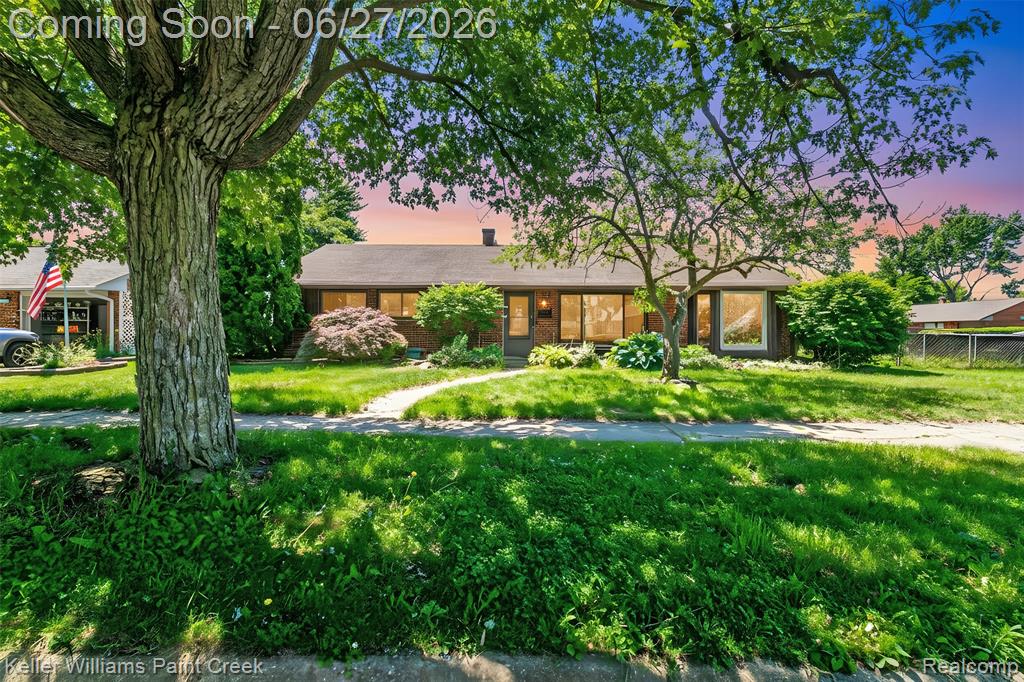 20510 Luna Street, Clinton Twp, MI 48035