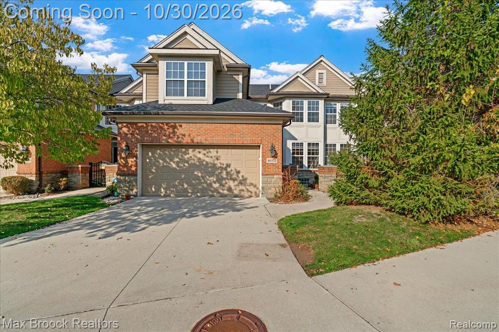 4072 SUMMERFIELD DR, Troy, MI 48085