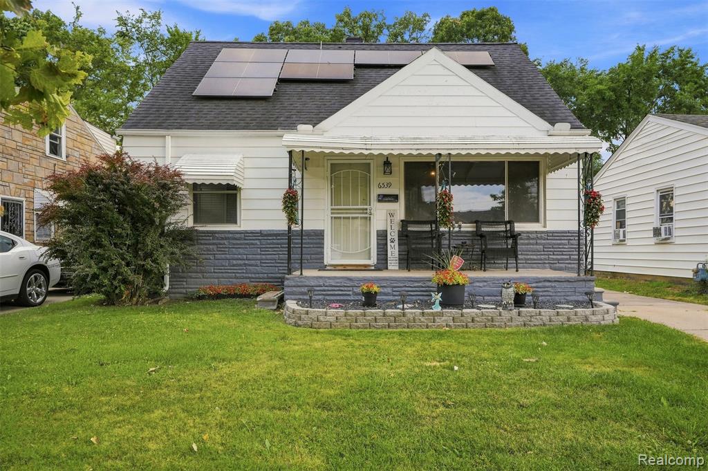 6539 Rosemont Avenue - Photo 2