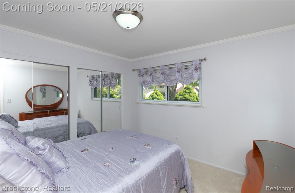 2445 Liverpool, Auburn Hills, MI 48326 — Photo 27