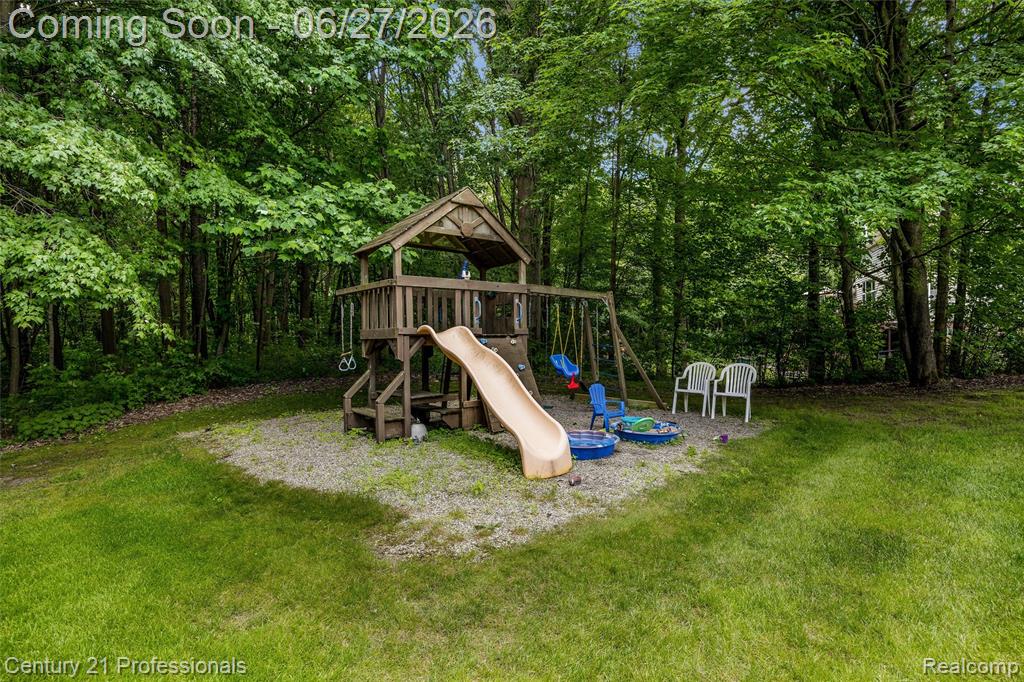8928 Wild Iris Court, Davisburg, MI 48350 — Photo 41