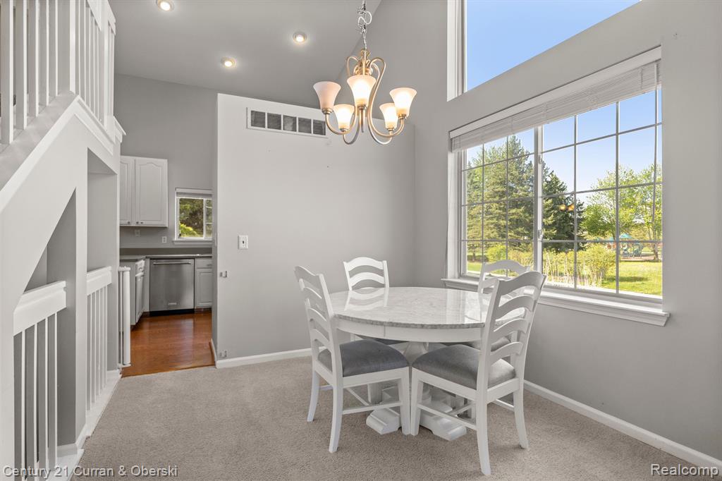 5725 VERSAILLES Avenue, Ann Arbor, MI 48103 — Photo 6