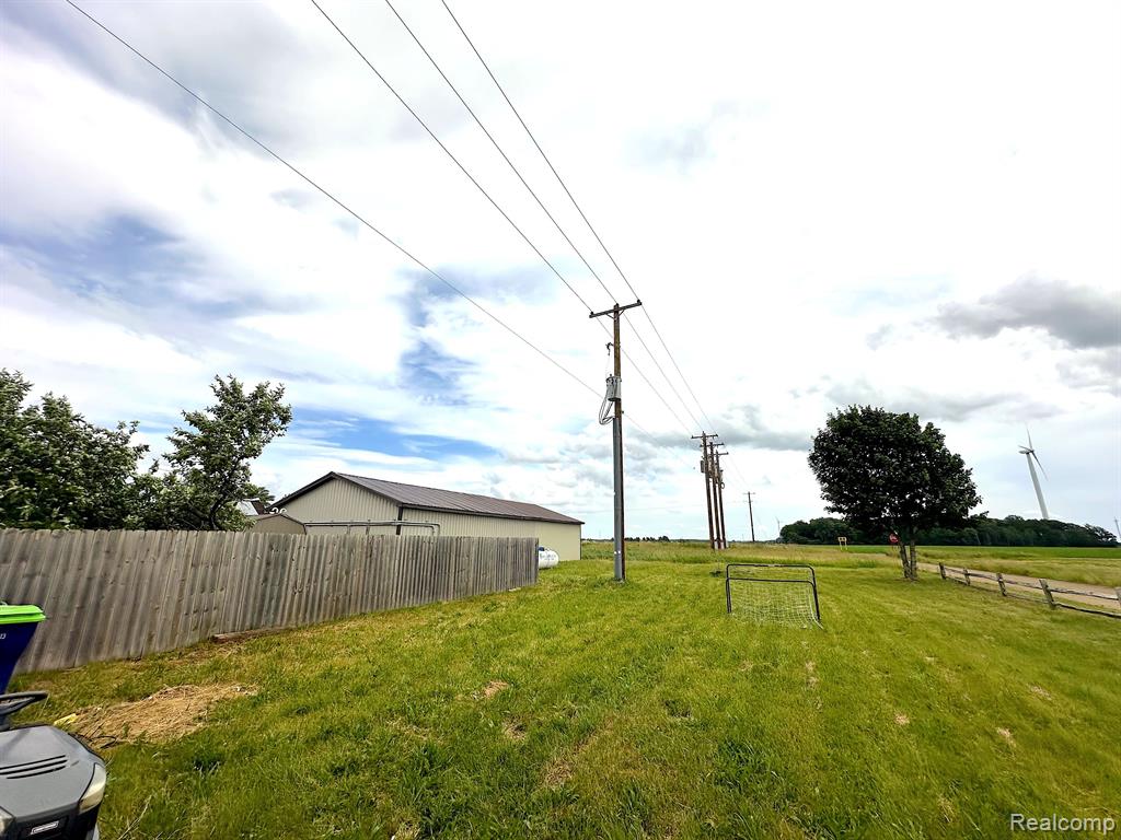 7933 E McGregor Road, Wheeler, MI 48662 — Photo 3