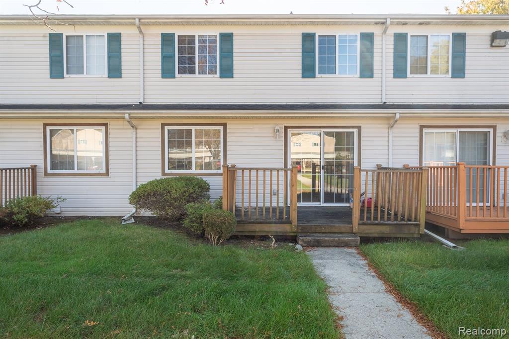 16251 TERRACE VILLAGE Drive, Taylor, MI 48180 — Photo 36