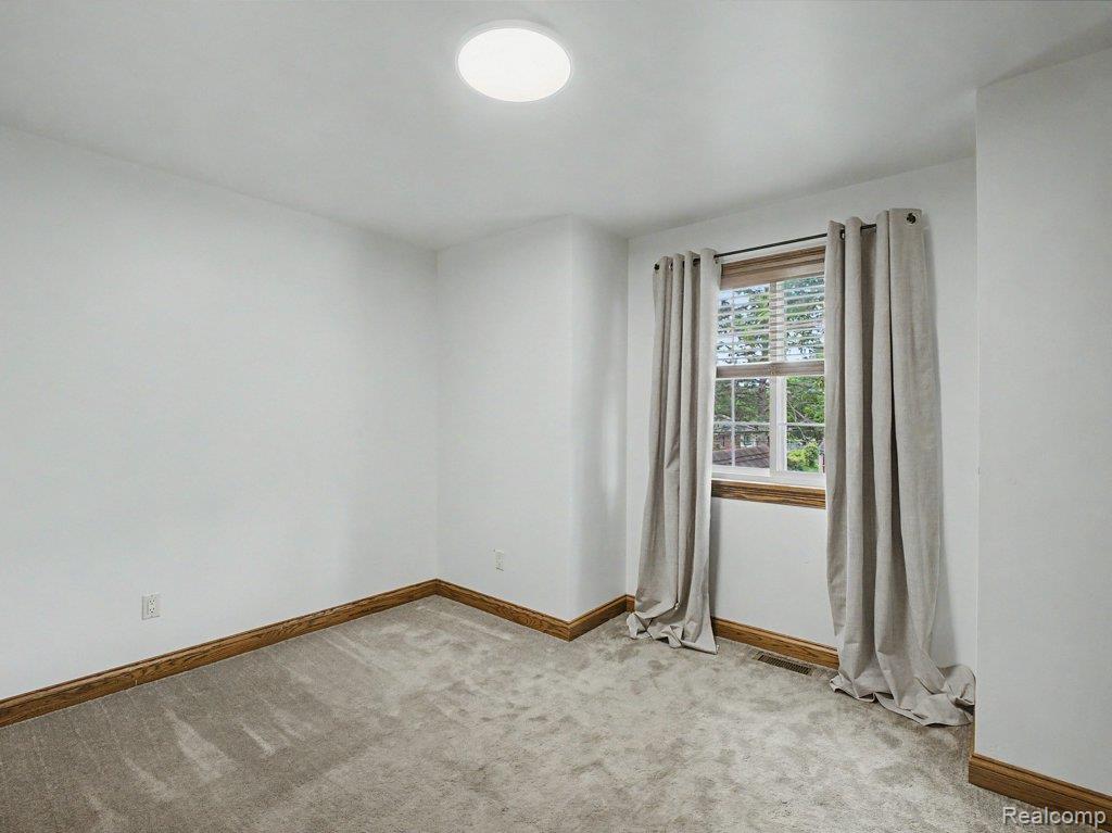 1010 Genesee Drive, Royal Oak, MI 48073 — Photo 41